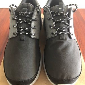 Nike Roshe run Premium NRG - Men’s 9.5